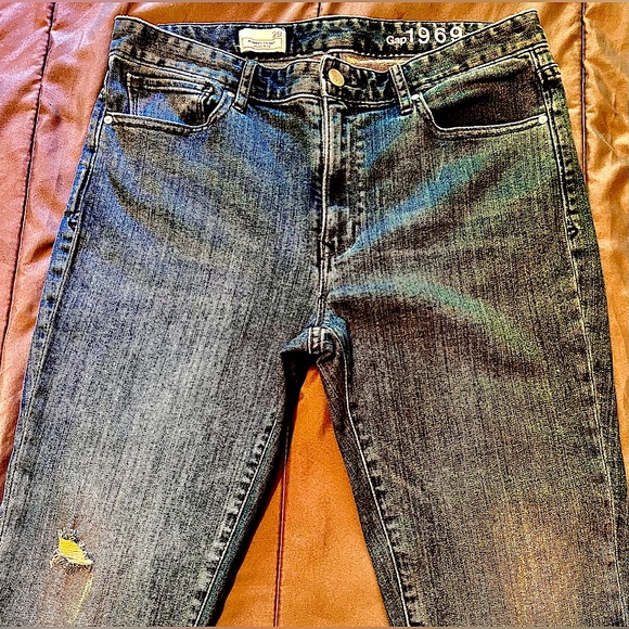 Women’s GAP Always Skinny High Rise Jeans size 29 Stretch Lightly Distressed GUC - Picture 2 of 6